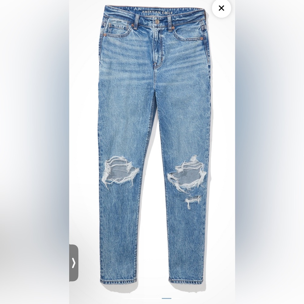 American Eagle Strigid Ripped Mom Jeans Short - Picture 5 of 5